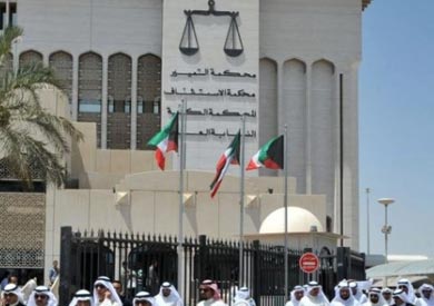 «الجنايات» الكويتية تقضى بالسجن 14 عاما بحق النائب الشيعى عبد الحميد دشتى