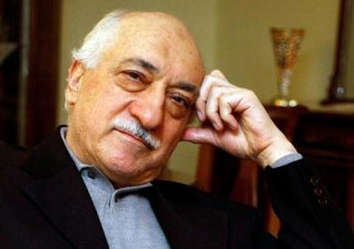 «كاتب تركي»: واشنطن لن تسلم «كولن» لأنقرة.. وما يحدث ليس دفاعا عن الديمقراطية