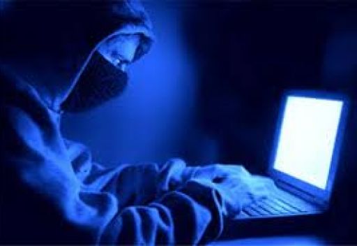Résultat de recherche d'images pour "قراصنة الأنترنيت"
