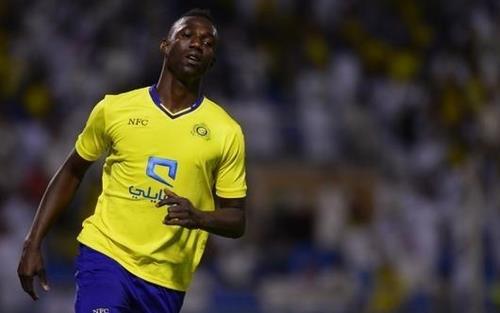 الأهلي يفاوض مروان وباولو .. وثنائى أفريقي لخلافة إيفونا