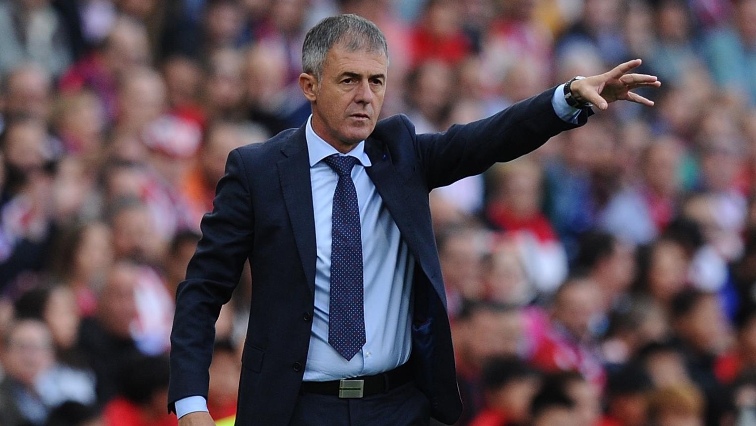 المدرب الجديد للمنتخب الجزائرى ينوي التنقل مع الخضر لجميع المدن