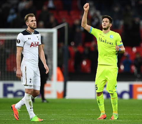 جينت البلجيكي يفجر مفاجأة جديدة في الدوري الأوروبي على حساب توتنهام