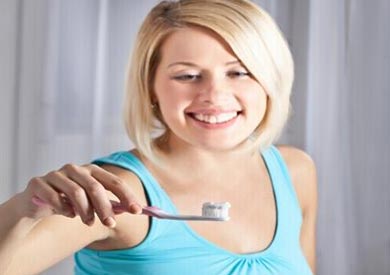 لأنك حامل.. عنايتك بأسنانك تختلف عن الأخريات