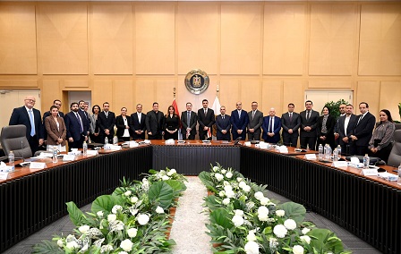 وزارة الصناعة تستضيف مائدة مستديرة للشركات البريطانية العاملة في مصر لبحث الخطط التوسعية
