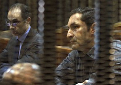 محاكمة علاء وجمال مبارك