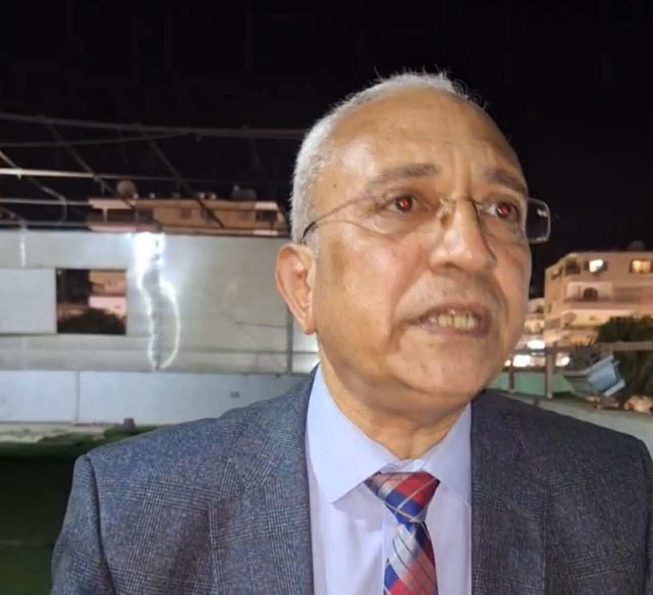 الدكتور محمد إسماعيل أستاذ السموم بطب المنيا