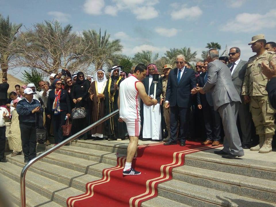 فوده يرفع العلم المصري في ساحة العلم ويؤكد جنوب سيناء آمنه <br/>مشايخ وعواقل سيناء يشاركون في احتفالات عودة طابا إلي مصر