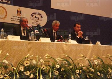 أثناء مؤتمر وزير التموين