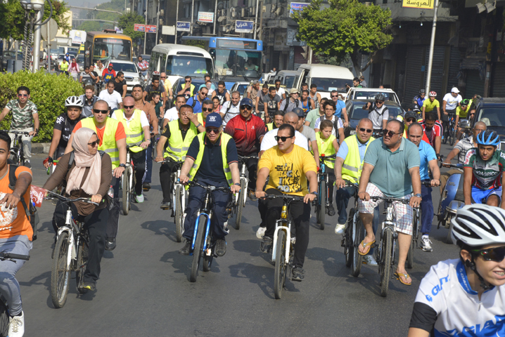 نظمت محافظة القاهرة ماراثون عجل يجول القاهرة الخديوية