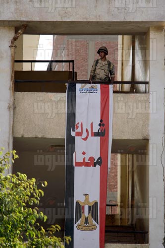 التصويت في جولة الإعادة بالمرحلة الأولى من انتخابات برلمان 2015 - تصوير أحمد عبداللطيف