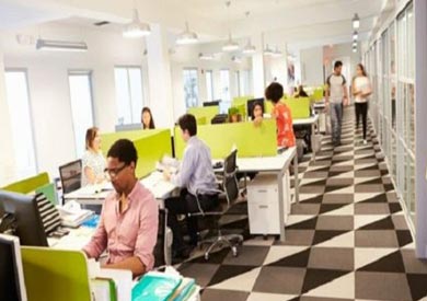 النصيحة التي توجه لمن يمارس العمل المكتبي هي أخذ استراحات بانتظام يبتعدون فيها عن مكاتبهم