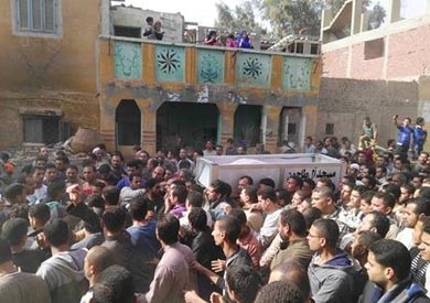 أهالي شما يشيعون جثمان محمد عيسي وسط تواجد أمني مكثف