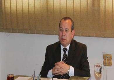 الدكتور إسماعيل عبد الحميد طه محافظ دمياط