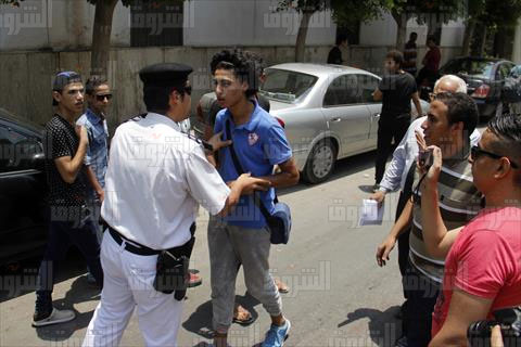 تظاهر طلبة الثانوية العامة أمام وزارة التربية والتعليم- تصوير أحمد عبدالجواد