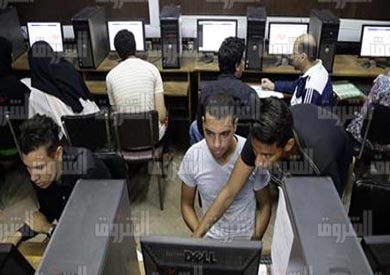 تنسيق المرحلة الثانية بجامعة القاهرة - تصوير: إبراهيم عزت