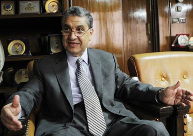 الدكتور محمد شاكر وزير الكهرباء والطاقة المتجددة