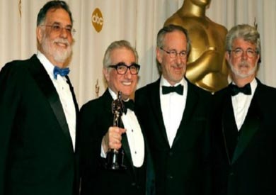 سكورسيزي حاملا جائزة الأوسكار