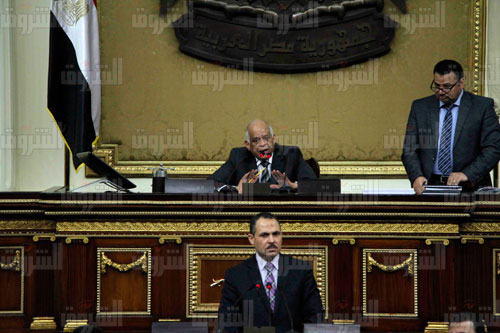 الدكتور علي عبد العال