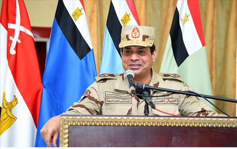 الرئيس السيسي بالزي العسكري في شمال سيناء