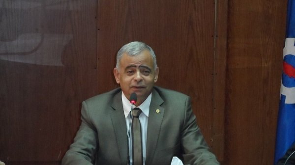 ارشيفية اللواء العربي السروي محافظ السويس