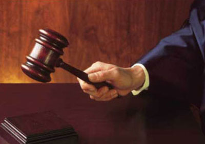 <br/>أى دستور يتجنى علي حقوق "الأقليات العددية" هو دستور "معيب" وغير دستورى ويتحتم على الأقليات "شجْب" مثل هذا الدستور بكل الطرق القانونية المباحة<br/>