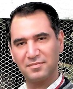 لا أعرف أي حق يطالب به هؤلاء المجانين ولماذا يطالبون بالحق هل نسوا أنفسهم أم نسوا أننا نعيش في مصر البلد التي لا تعرف معني كلمة حقوق  أو معني كلمة العدل