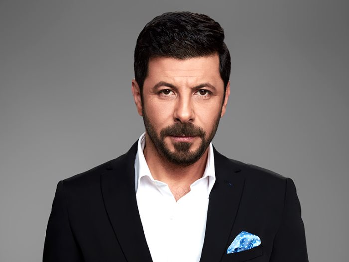 إياد نصار ينتهي من تصوير فيلم الكاهن نهاية فبراير الجاري - بوابة الشروق -  نسخة الموبايل