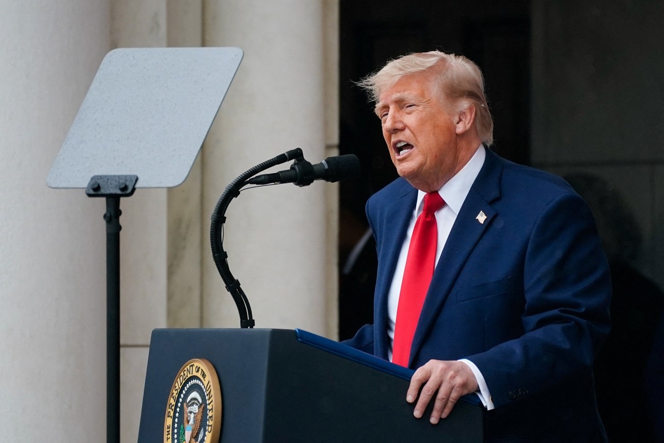 Trump Names Housing Agency Leader as Acting DNI