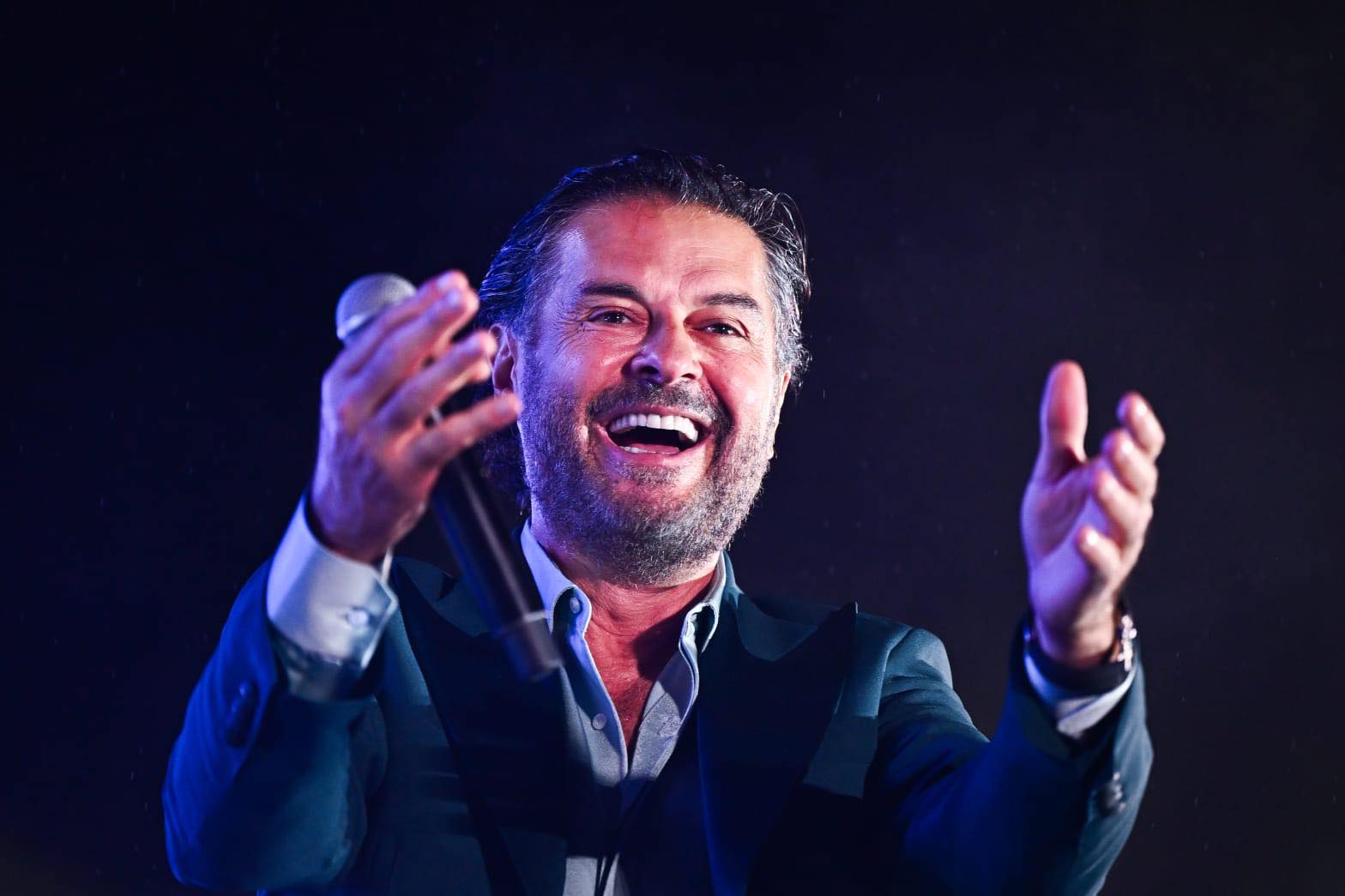 راغب علامة يحيي حفلا كامل العدد بالساحل الشمالي - بوابة الشروق - نسخة الموبايل