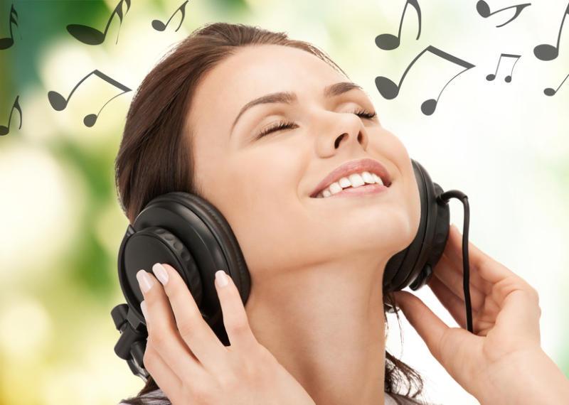 Pourquoi certaines chansons et musiques restent-elles bloquées dans le cerveau après les avoir entendues ? - Porte Shorouk - Version mobile