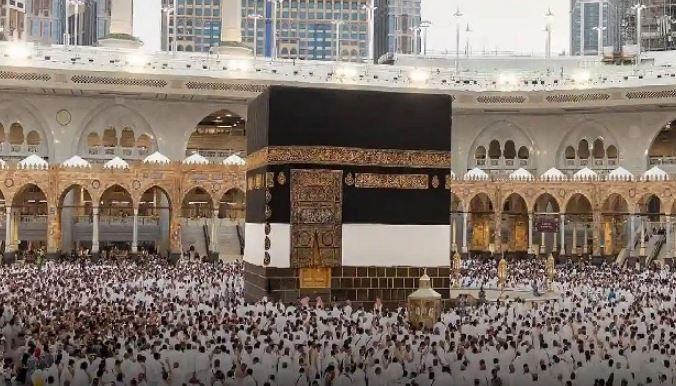 Pilgrims carry on rituals including jamarat stoning and farewell Tawaf