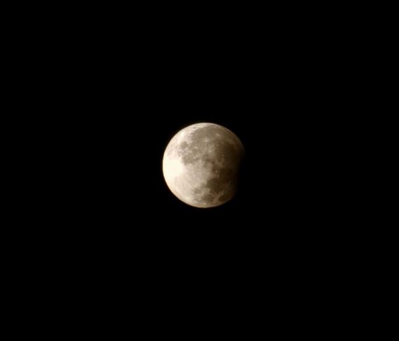Sky Spectacle in Egypt: Unveiling the Mysteries of the Lunar Eclipse