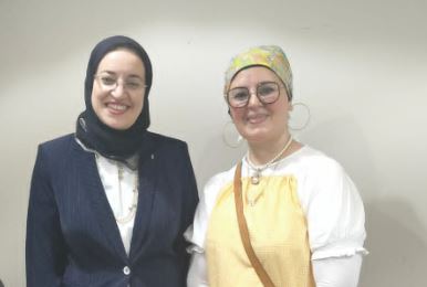 مديرة المتحف اليوناني الروماني مع محررة الشروق