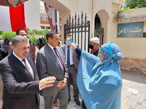محافظ البحيرة