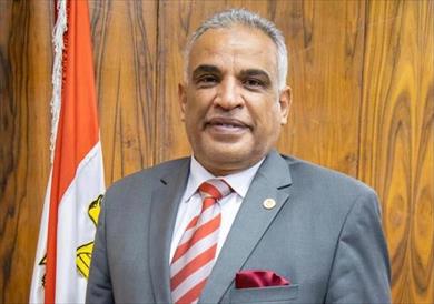 الدكتور محمد حسين محمود