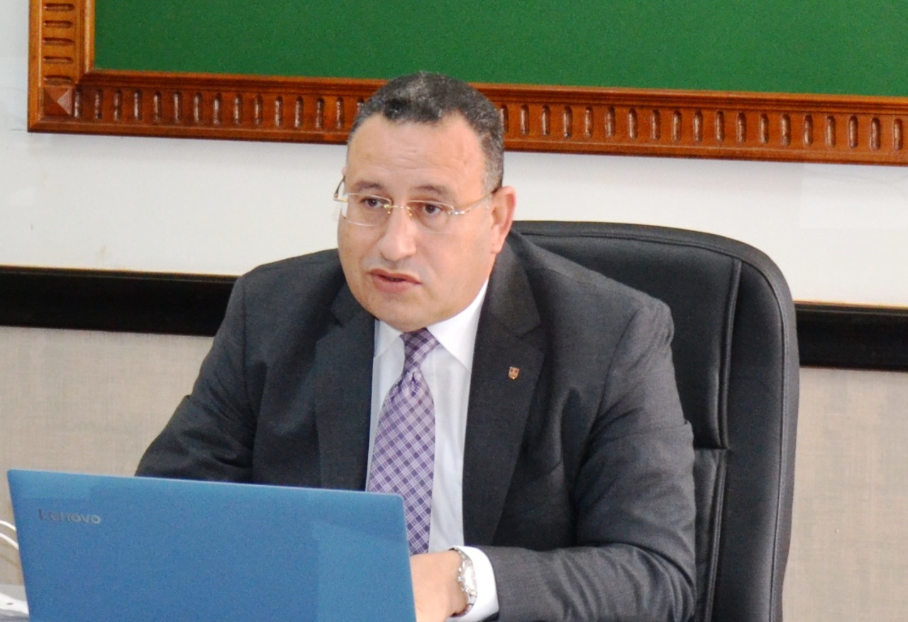 الدكتور عبد العزيز قنصوة، رئيس جامعة الإسكندرية