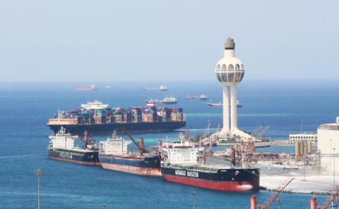 السعودية تضيف خطا ملاحيا جديدا في ميناء جدة الإسلامي - بوابة الشروق - نسخة الموبايل