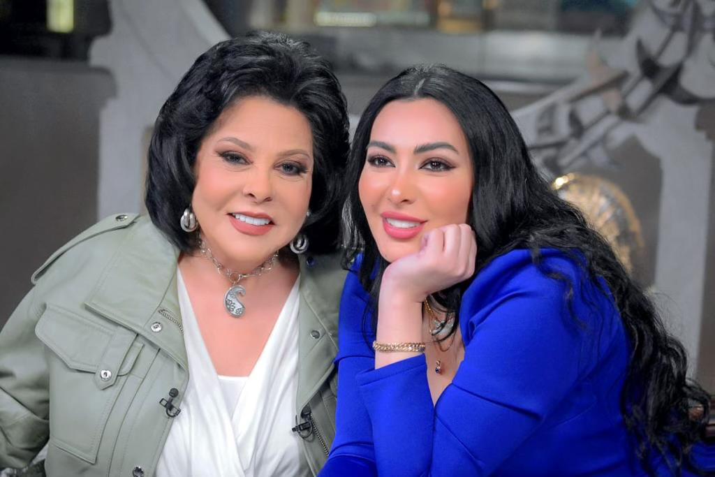 ميرهان حسين وإسعاد يونس