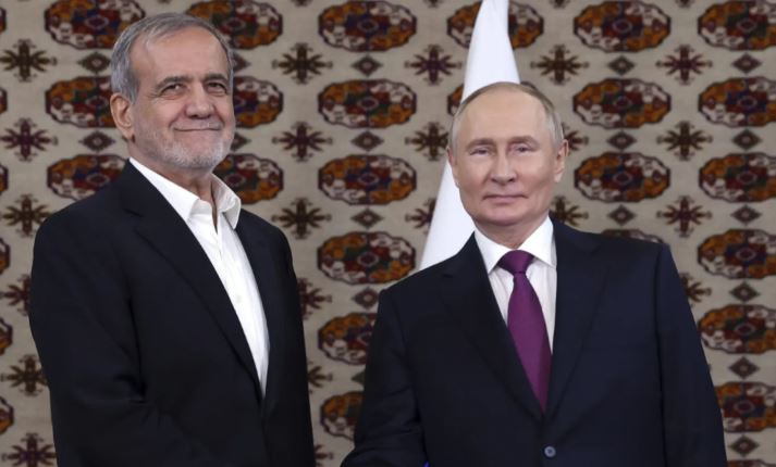 بوتين يعرب عن تضامنه مع الرئيس الإيراني بزشكيان 
