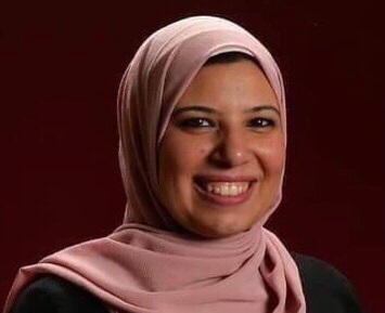 الصحفية  ياسمين سعد