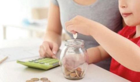 كيف يمكن للمصروف اليومي أن يكون أداة تربوية للأطفال؟ 