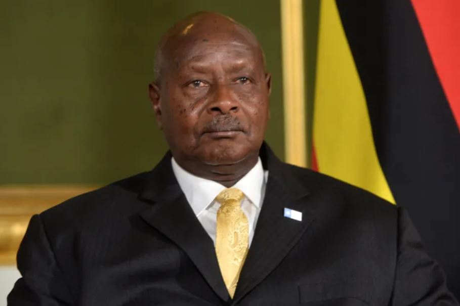 الرئيس الأوغندي موسيفيني يتصدر الانتخابات الرئاسية بعد فرز نصف الأصوات 