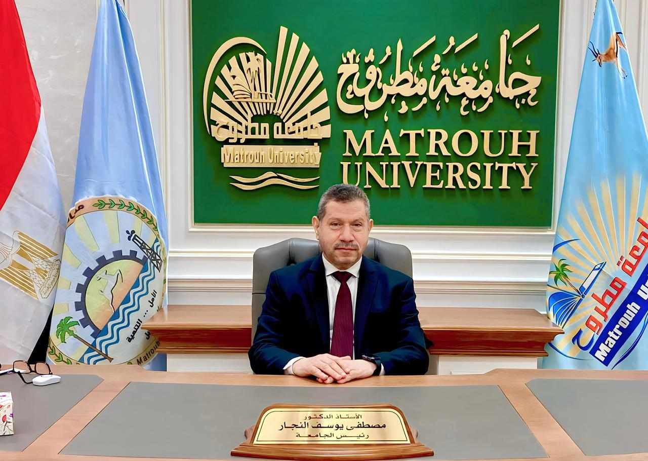 الدكتور مصطفى النجار