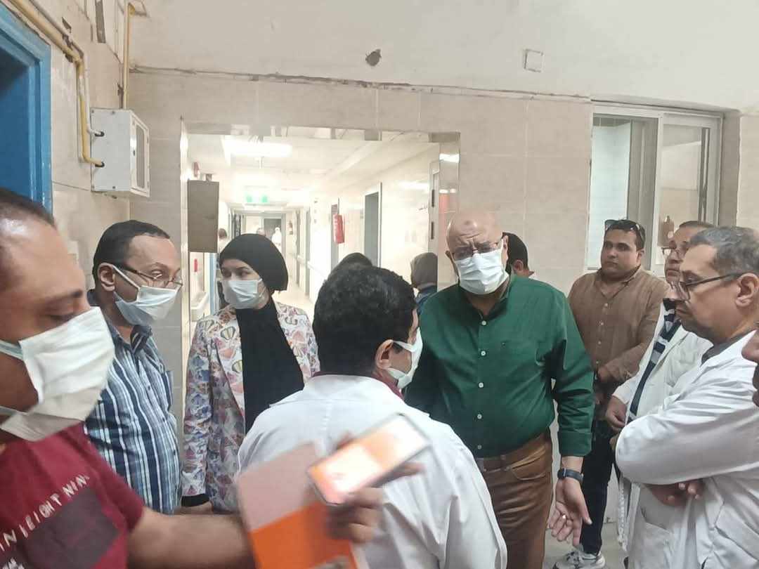 إحالة مسئولين بمستشفى صدر قنا للتحقيق