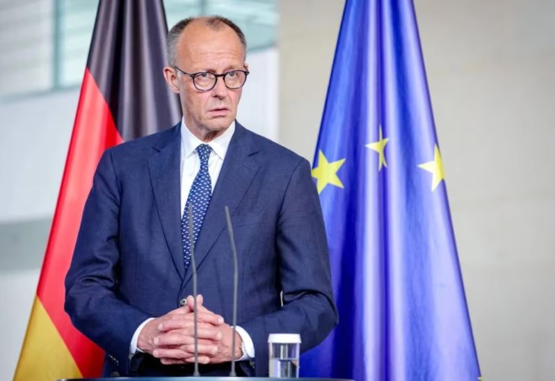 من الصمت إلى المواجهة.. خمسة أسباب وراء تغيير ميرتس لهجته تجاه ترامب 