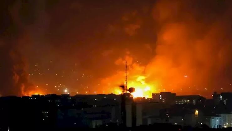 إرنا: انفجارات في عدة مناطق جنوب إيران