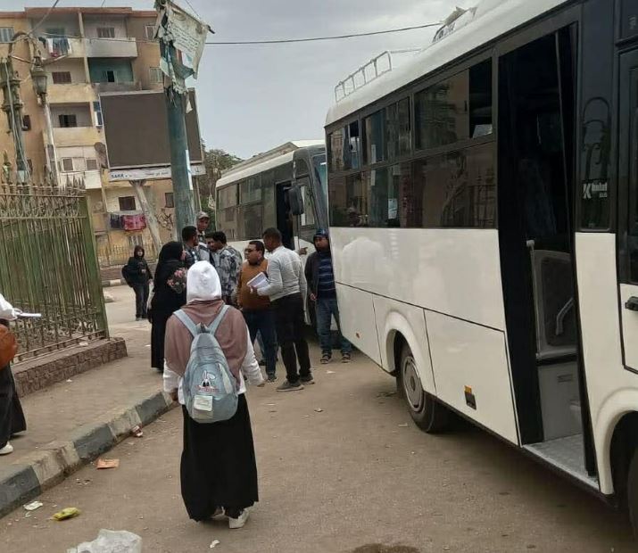 محافظ المنيا يدعم أهالي بني مزار ومطاي بأتوبيسات جديدة لتخفيف الزحام 