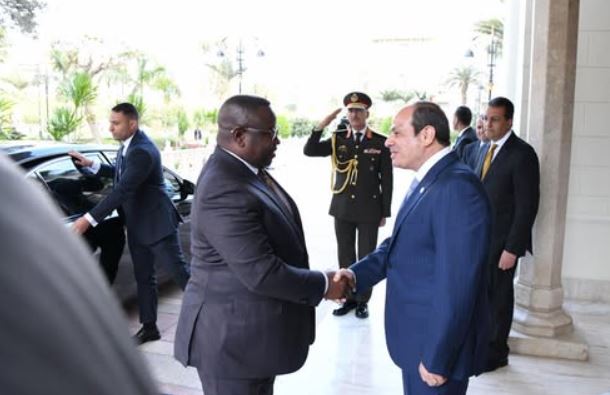 رئيس سيراليون: زيارة القاهرة إنجازًا جديدًا في تعزيز التعاون الدبلوماسي والاقتصادي بين البلدين