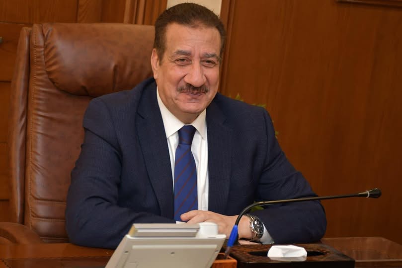 ما حقيقة مدرسة؟