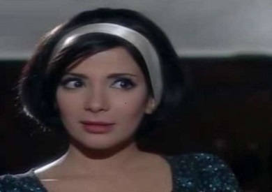 بعد تصدره الترند مجددا.. مسلسل السندريلا شبح يطارد منى زكي كل فترة - بوابة  الشروق - نسخة الموبايل